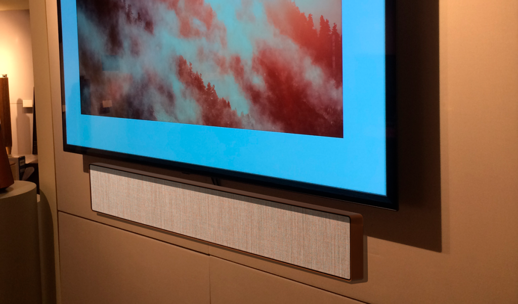 Fast vægbeslag til Stage TV-panel 55"