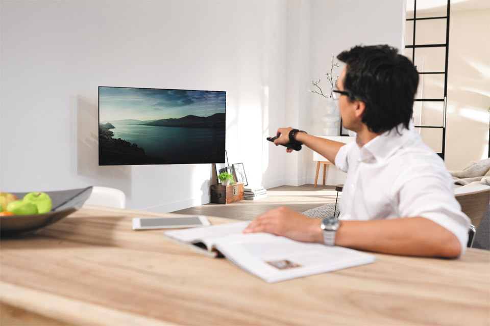 Motor vægbeslag til Beovision 7 OLED opdatering