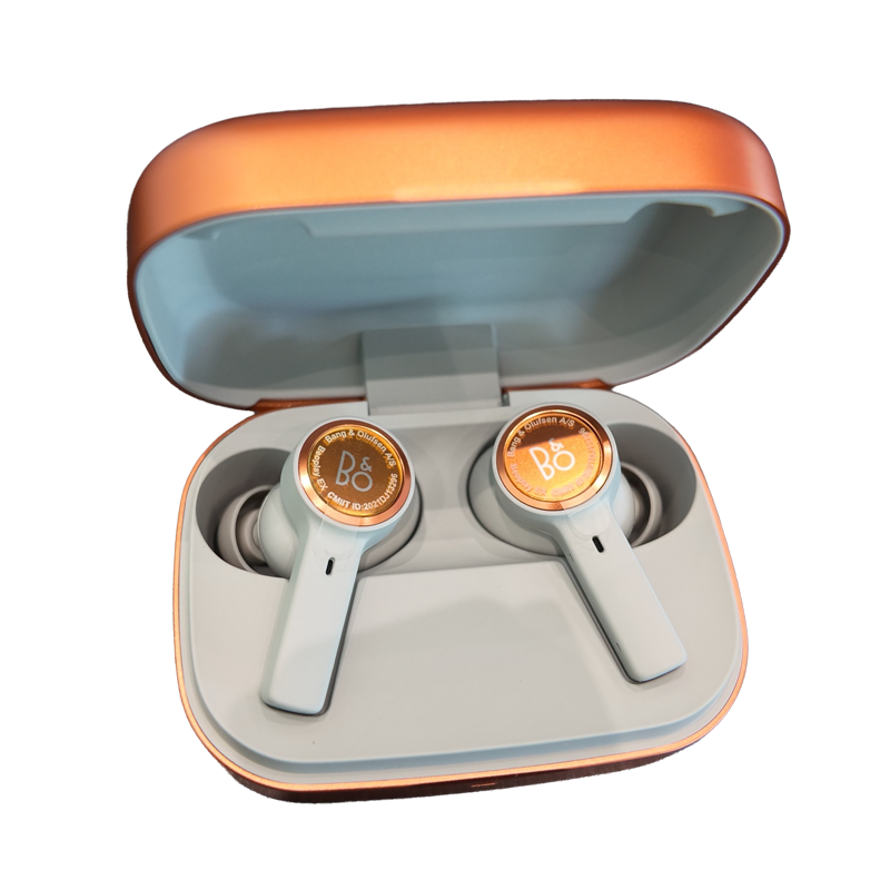 Beoplay Eleven Copper